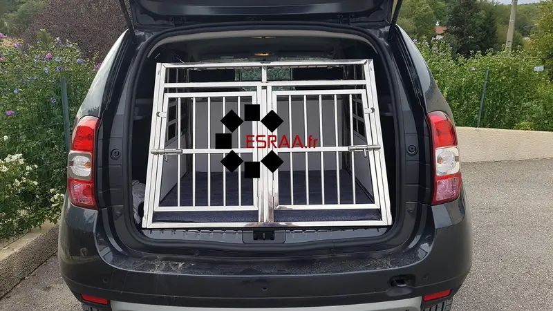 Découvrez les caisses de transport pour chien ESRAA