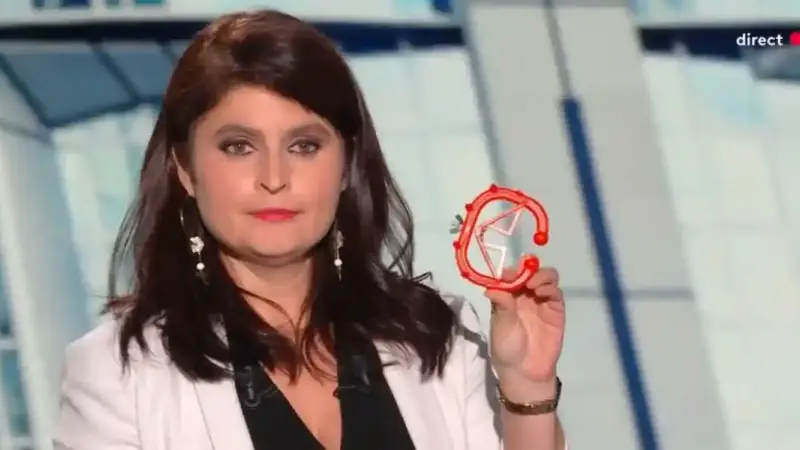 Hélène Thouy anneau anti tétée