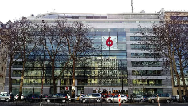 Xavier Niel écarté de la procédure pour exploiter la 6 et remplacer M6