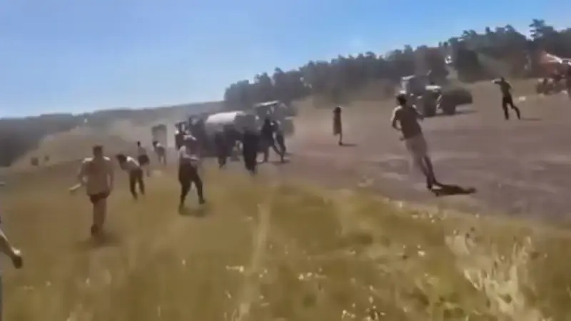 agriculteurs-vs-teufeurs-lozere