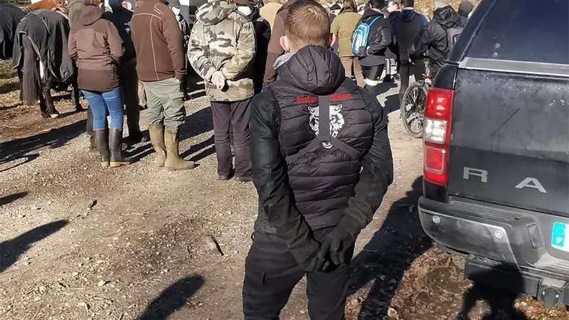 Publiquement, les anti-chasse à courre annoncent les lieux de leurs exactions
