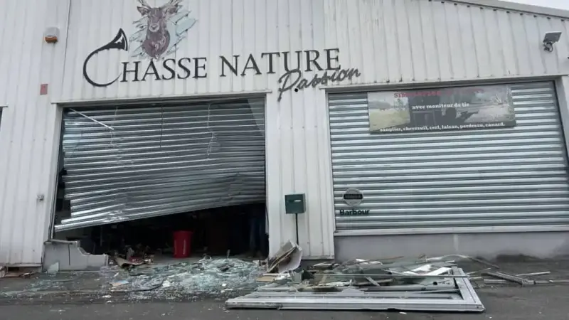 La gendarmerie lance un appel à témoins suite au cambriolage d’une armurerie près de Tours