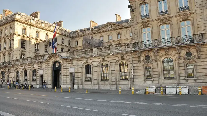 caisse-des-depots-Hugo-Clement
