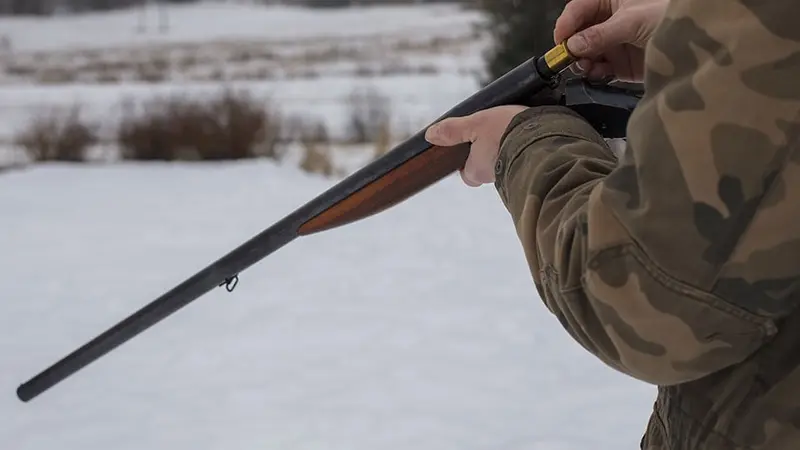 Un chasseur tué d’une balle dans le cou.