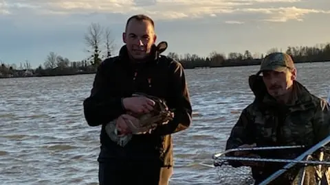 Auxonne : les chasseurs sauvent les lièvres des inondations