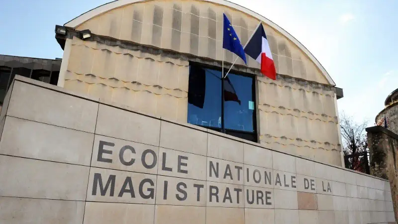 ecole-de-la-magistrature
