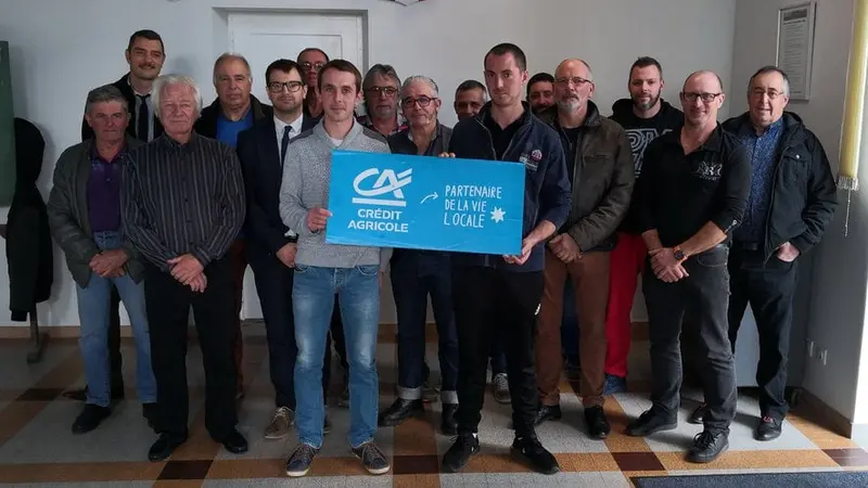 Le Crédit Agricole offre 750€ à une société de chasse dans le Tarn