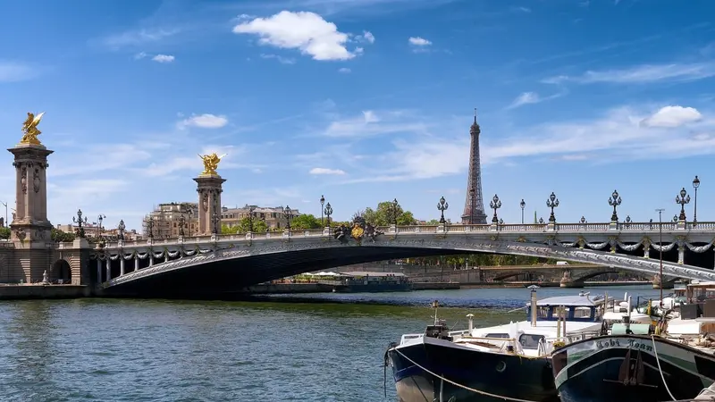 interdiction de la pêche à Paris