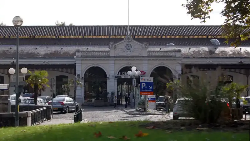 gare-de-Pau