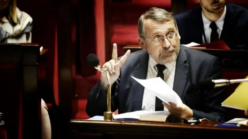 Le nouveau secrétaire d’État à la ruralité signe le RIP d’Hugo Clément