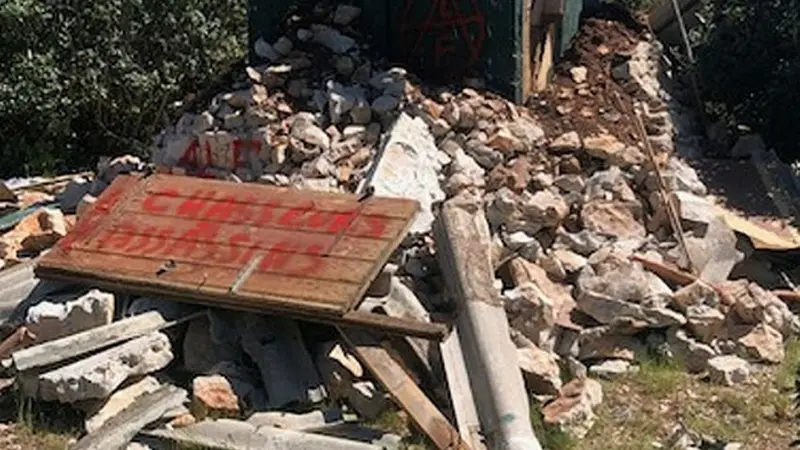 Des anti-chasses détruisent des miradors dans les Bouches-du-Rhône