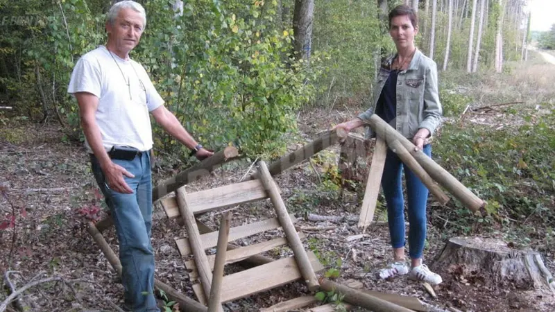 Des miradors de chasse vandalisés à Santenay en Côte-d’Or.