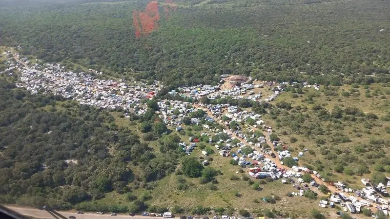 Hérault : 6000 fêtards réunis pour une rave party sur une zone Natura 2000