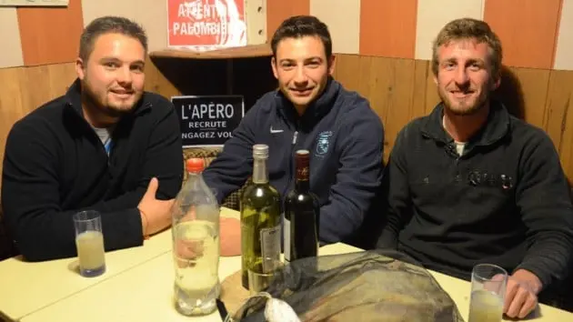 Des rugbymen à la palombière