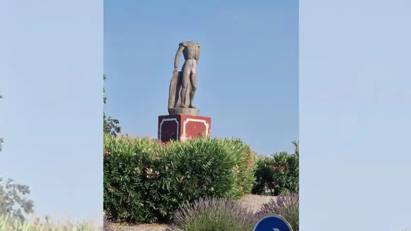Une statue de Toréador décapitée dans le sud