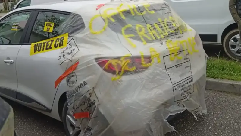 voiture-ofb-bloquee