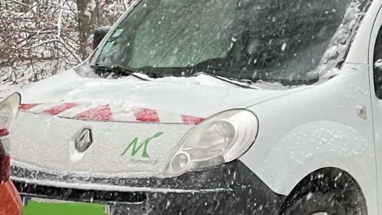 Montreuil : 2 jours de mise à pied pour avoir utilisé un véhicule de la mairie pendant une manifestation AVA