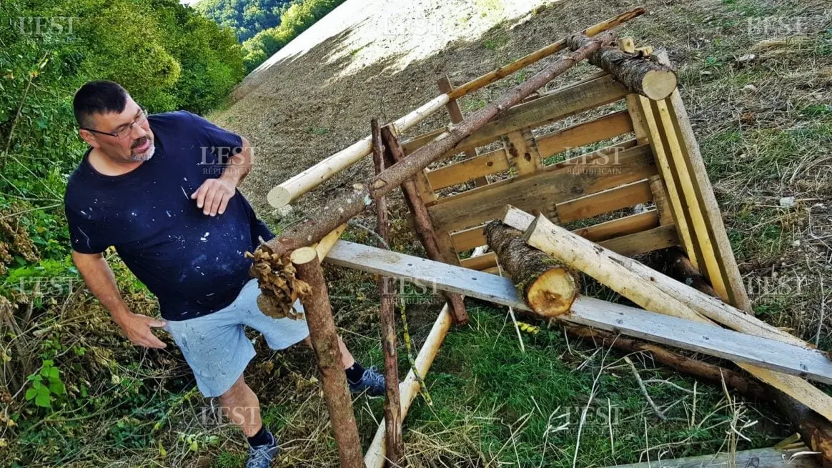 Meuse : 5 miradors de chasse détruits