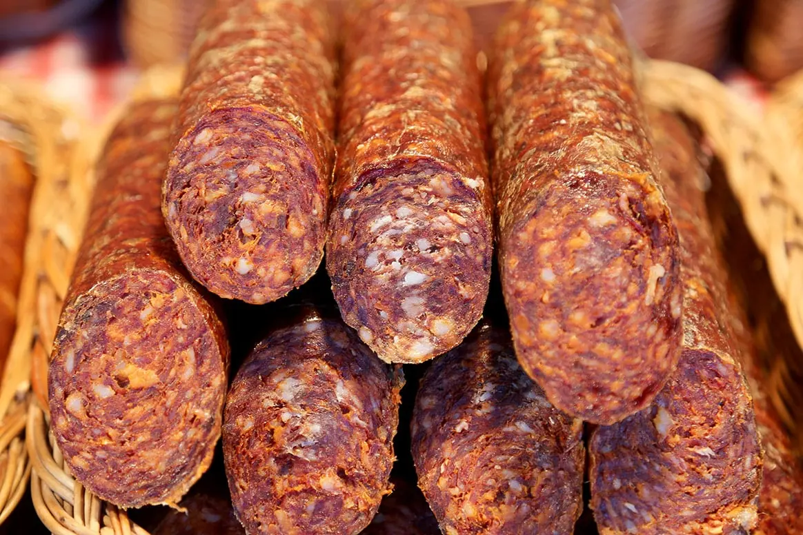 Italie : 90 personnes touchées par la trichinellose après avoir mangé des saucisses de sanglier