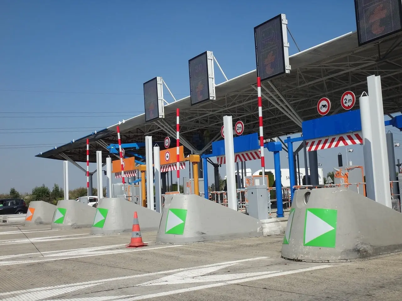 Des chasseurs appelés à l’aide face aux passages de sangliers sur les autoroutes