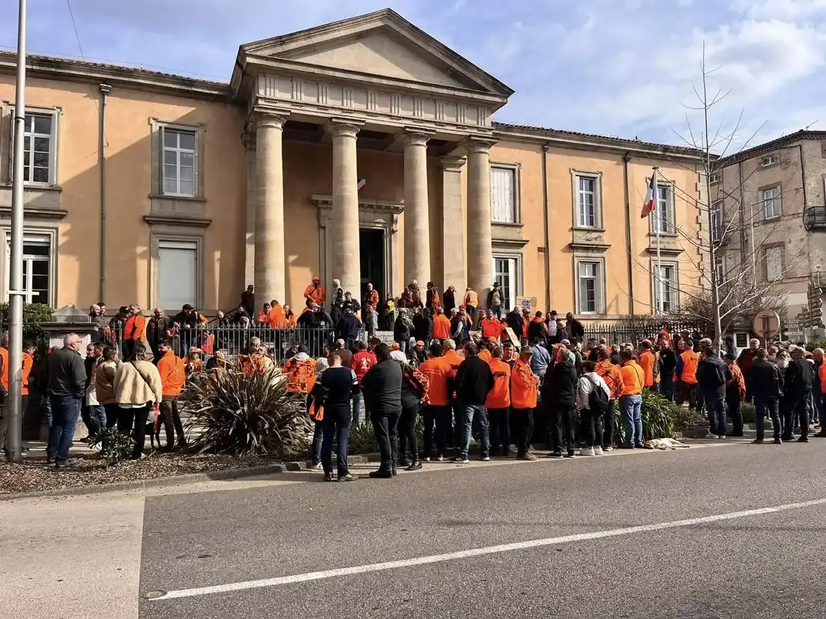 « J’assume avoir tué 7 chiens de chasse » 8 mois de prison avec sursis requis contre Manuel Merlhiot