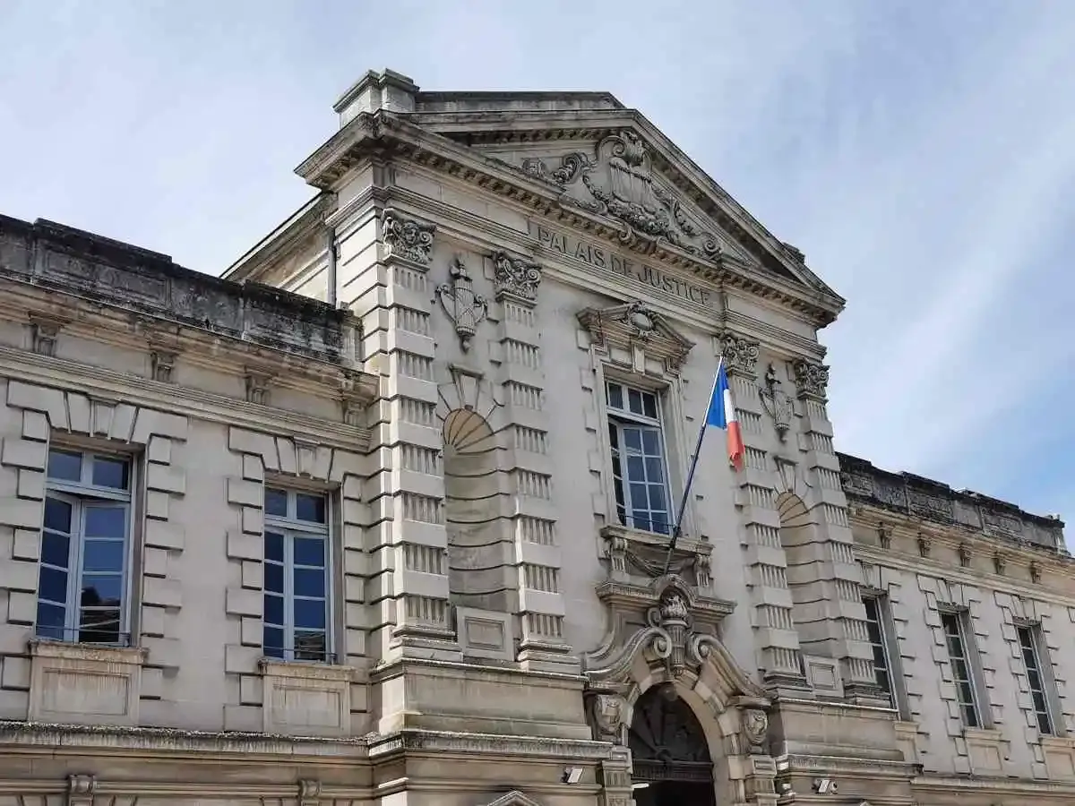 Tribunal de libourne