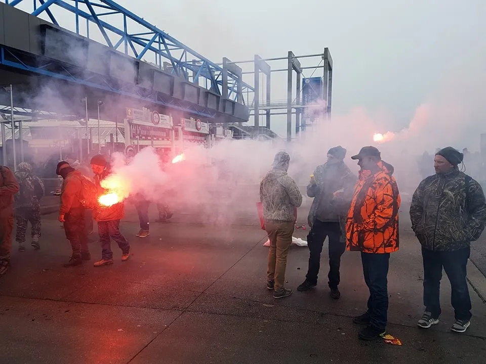 Manifestation pont de Normandie 7 chasseurs condamnés à rembourser 60 000€ de dégâts !