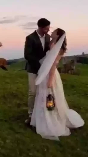 Miniature : [Vidéo] Le mariage de chasseurs parfait