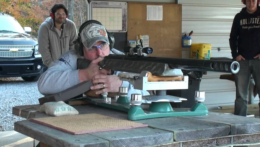 Vidéo : la carabine .950 JDJ, l’arme la plus puissante du monde !