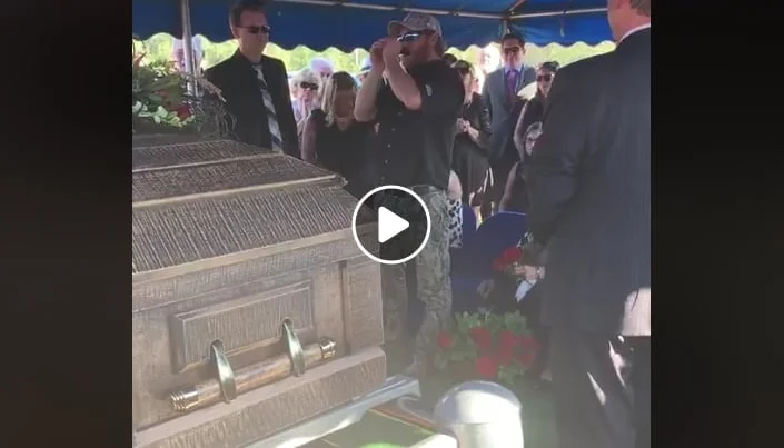 Vidéo : son dernier voyage au chant des Bernaches
