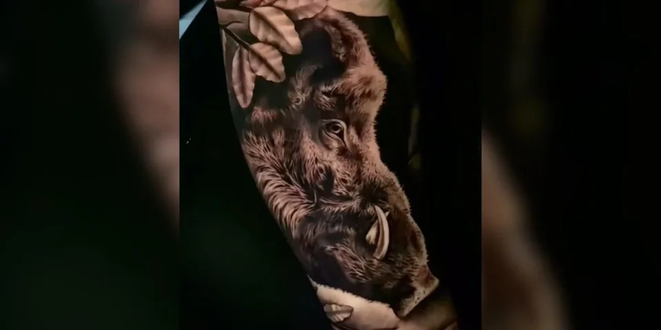 tatouage sanglier