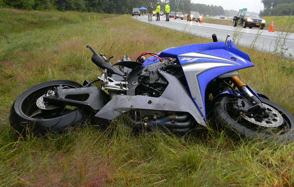 Bretagne : un motard percute violemment un sanglier