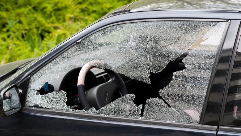 Aube : les voitures des chasseurs cassées et pillées