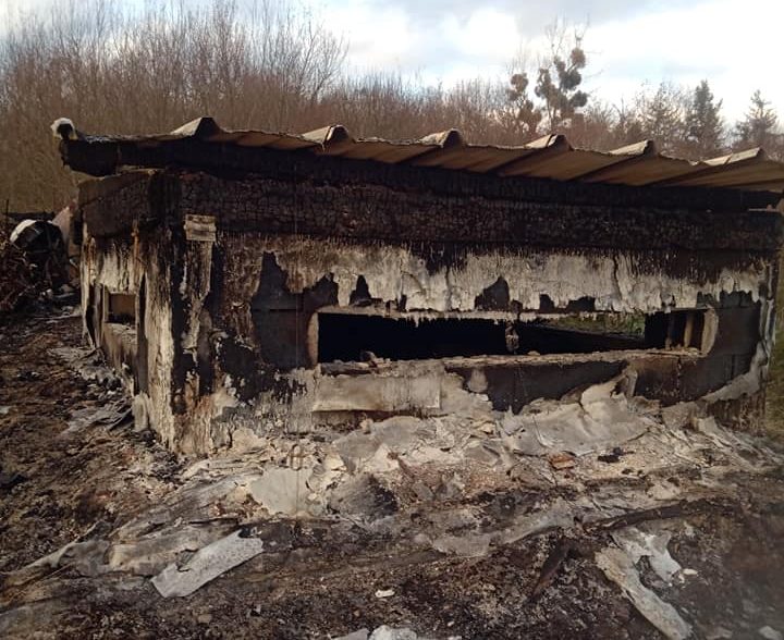 Gironde : une hutte volontairement incendiée