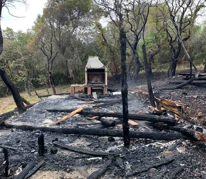 Vaucluse : une cabane de chasse incendiée