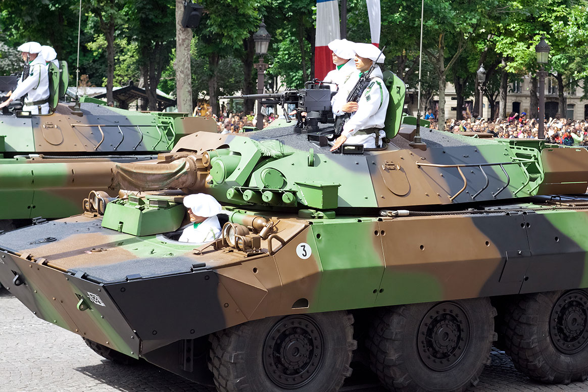 Le défilé du 14 juillet à Besançon annulé par les écolos ?