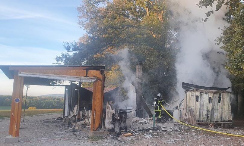 2 cabanes de chasse incendiées dans l’ Est de la France