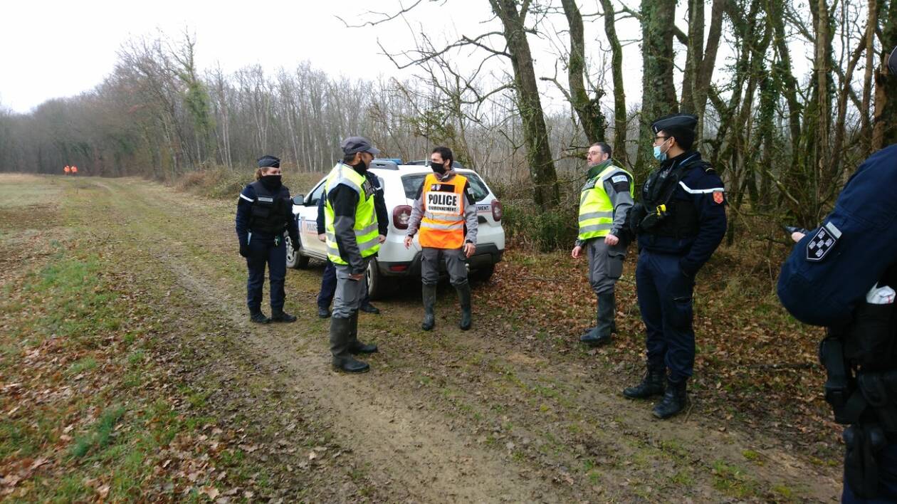 Contrôle massif des chasseurs dans les Deux-Sèvres