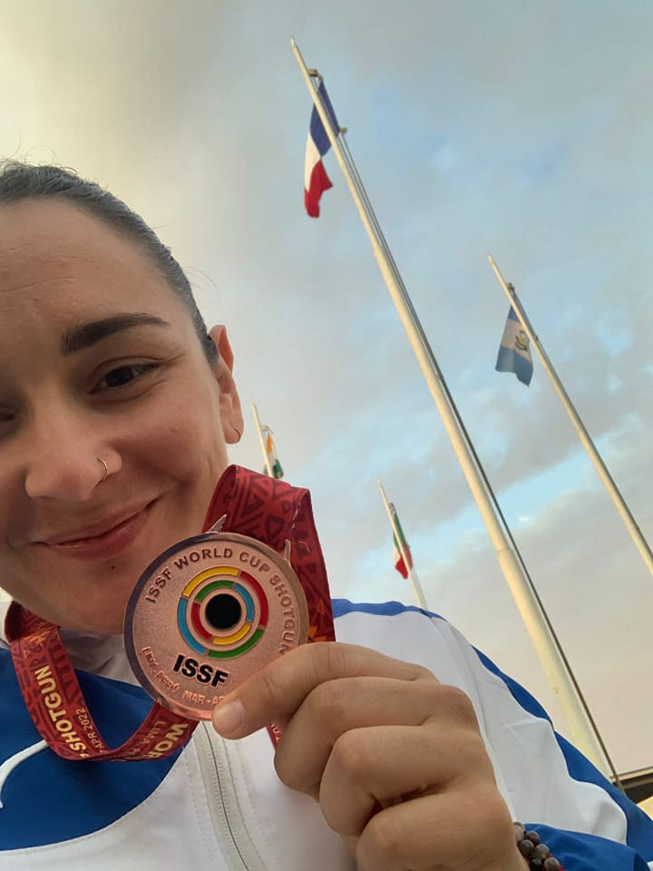 Lucie Anastassiou prend la médaille de bronze au Skeet