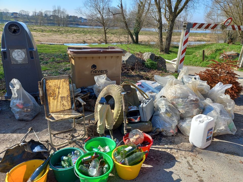 Les chasseurs de la Nièvre ramassent 35m3 de déchets