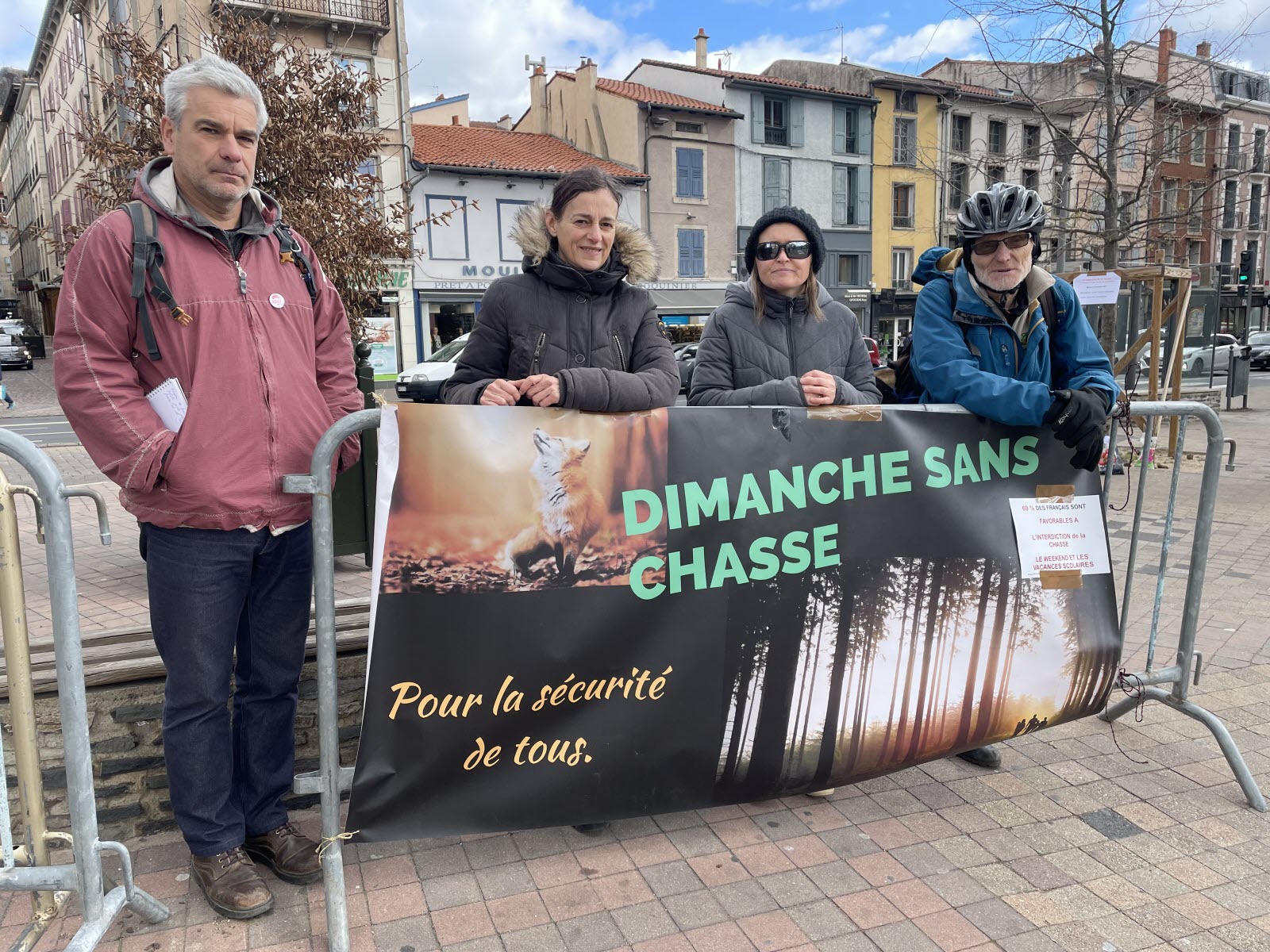 Très faible participation à la manifestation anti-chasse au Puy-en-Velay