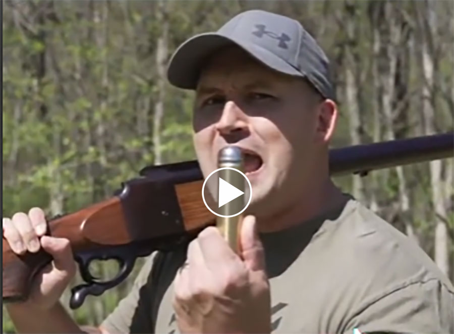 [Vidéo] Il tire avec une carabine chambrée dans le calibre démentiel 4 bores