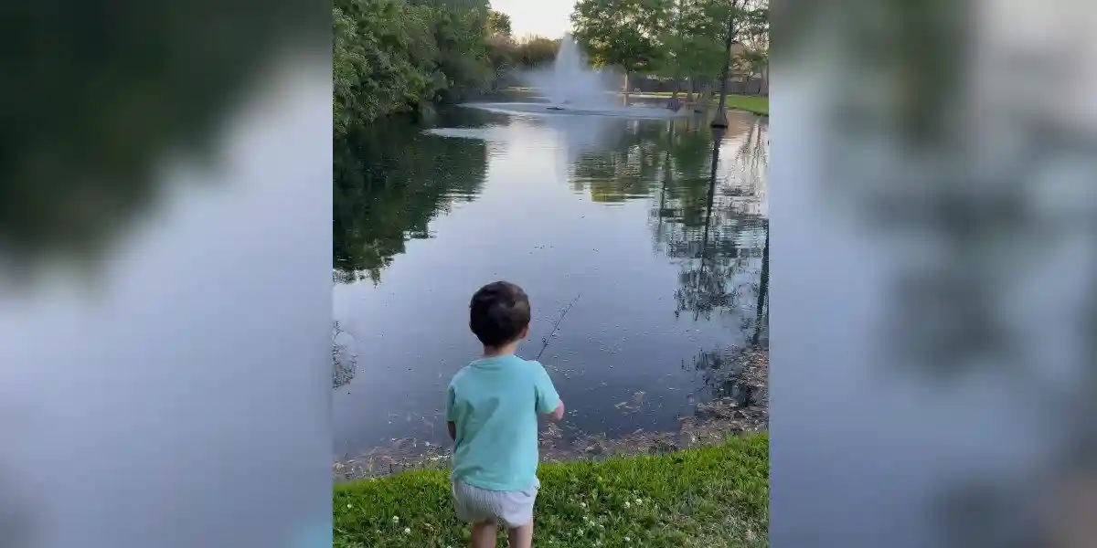 [Vidéo] L’immense joie dans les yeux d’un enfant qui pêche son tout premier poisson
