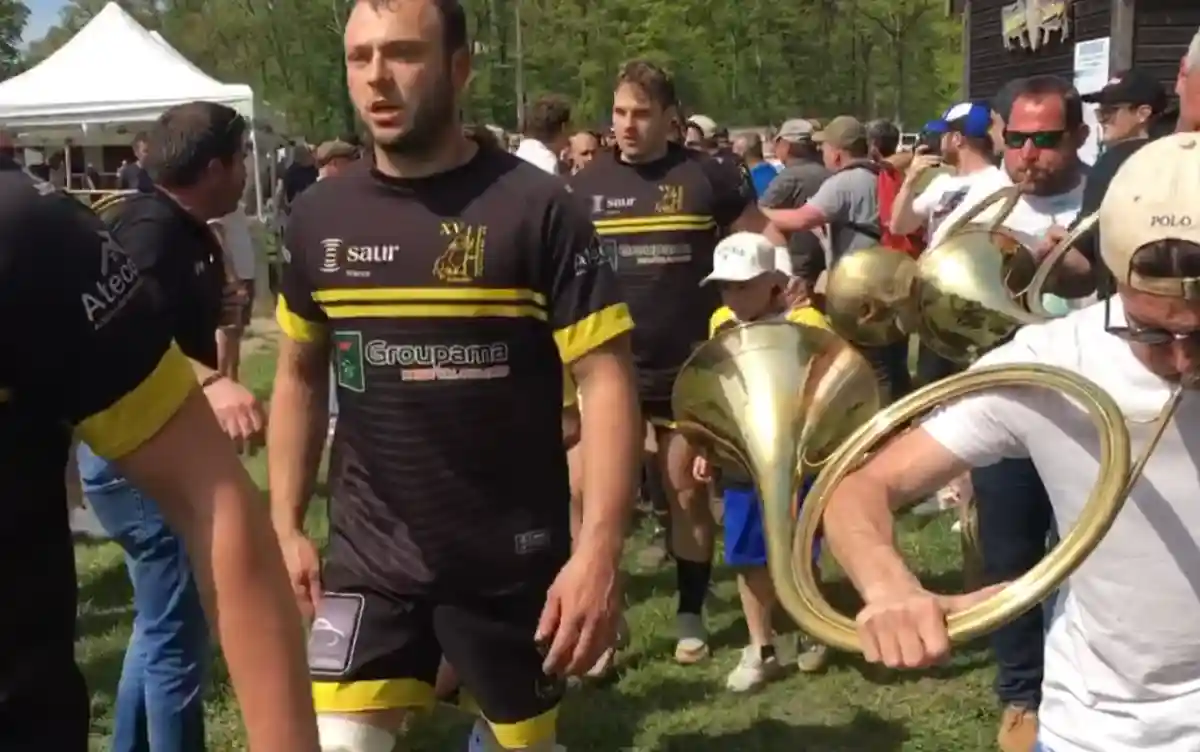 [Vidéo] Un match de rugby au son des trompes de chasse