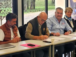 Aveyron : une nouvelle convention de partenariat signée entre les randonneurs et les chasseurs