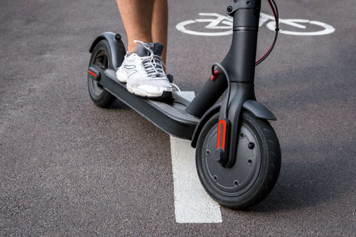 Un homme perd la vie après une collision avec un chevreuil en trottinette