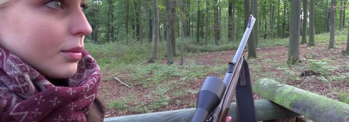 Vidéo : découvrez Sandra, une très belle chasseresse Allemande